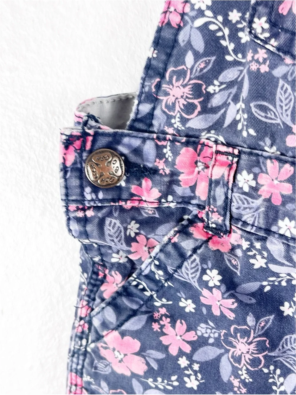 OSHKOSH B’GOSH Girls Floral Snap Button Legs Overalls Size 18 Months